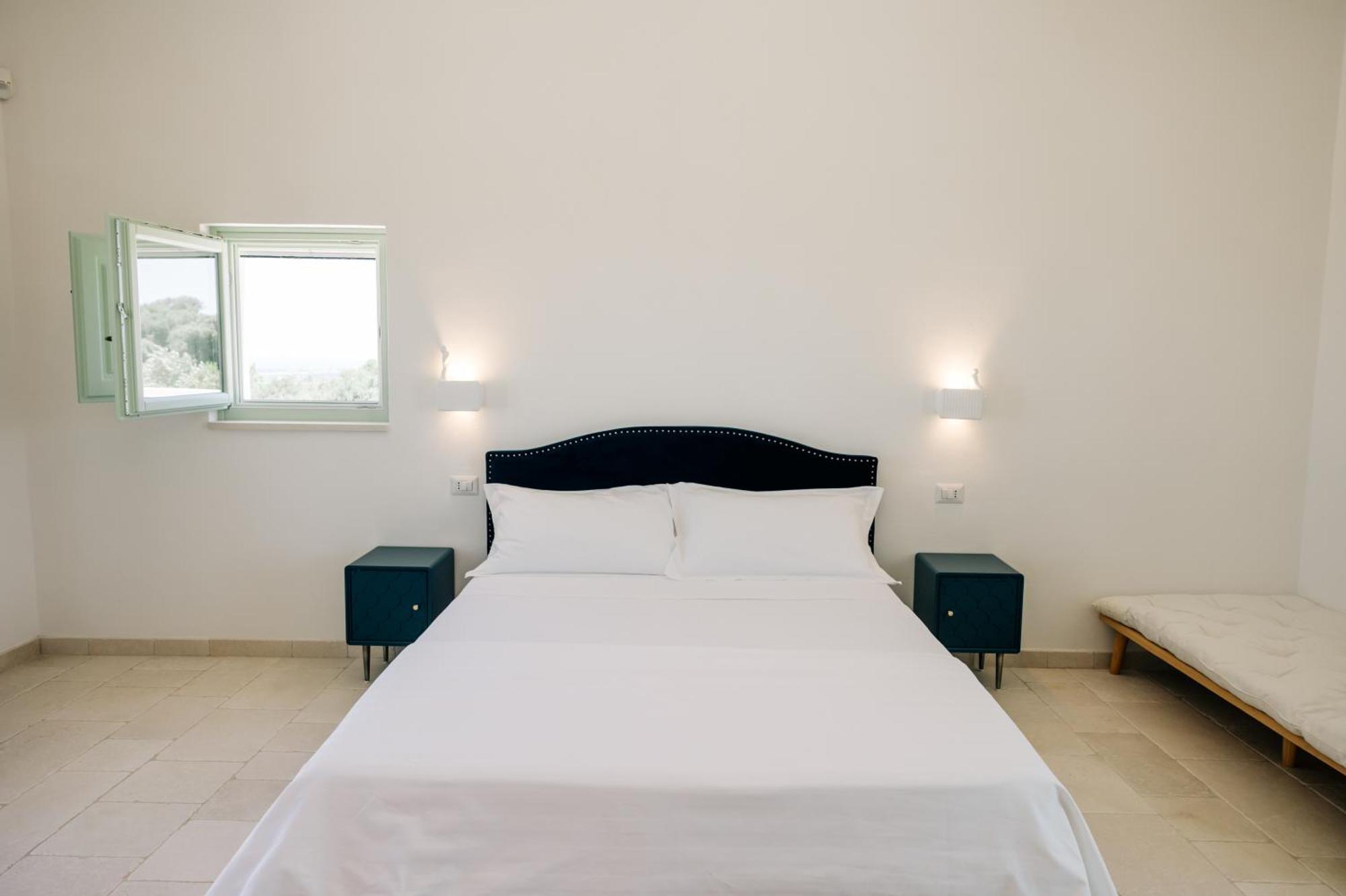 Dimora Stune Hotel ออสตูนี ภายนอก รูปภาพ